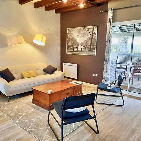 Confortable Pres De Saumur : 2 Chambres, Jardin Clos, Terrasse, Proche Sites Touristiques Landhaus *