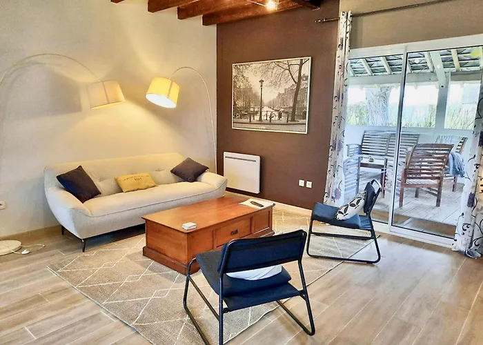 Confortable Pres De Saumur : 2 Chambres, Jardin Clos, Terrasse, Proche Sites Touristiques - Fr-1-622-4 度假居 *