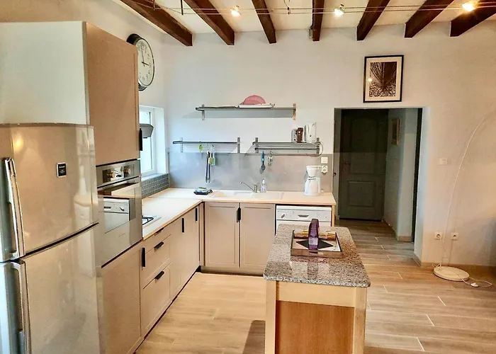 度假居 Confortable Pres De Saumur : 2 Chambres, Jardin Clos, Terrasse, Proche Sites Touristiques - Fr-1-622-4 *